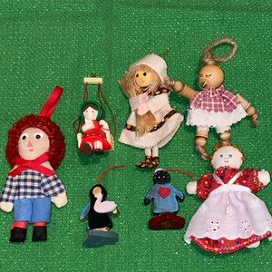 Lot of doll ornaments